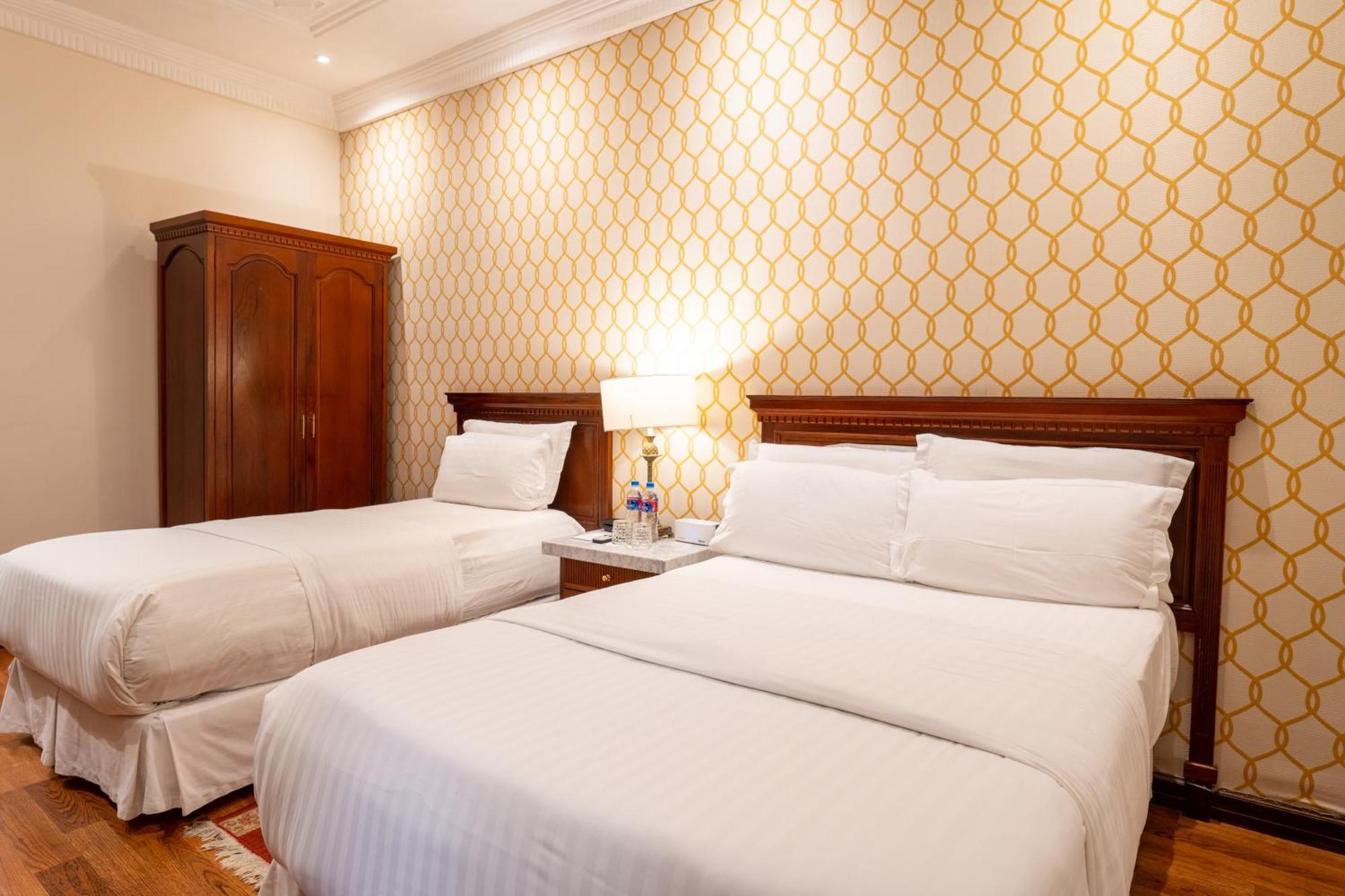 Hotel Boutique Santa Lucia クエンカ エクステリア 写真