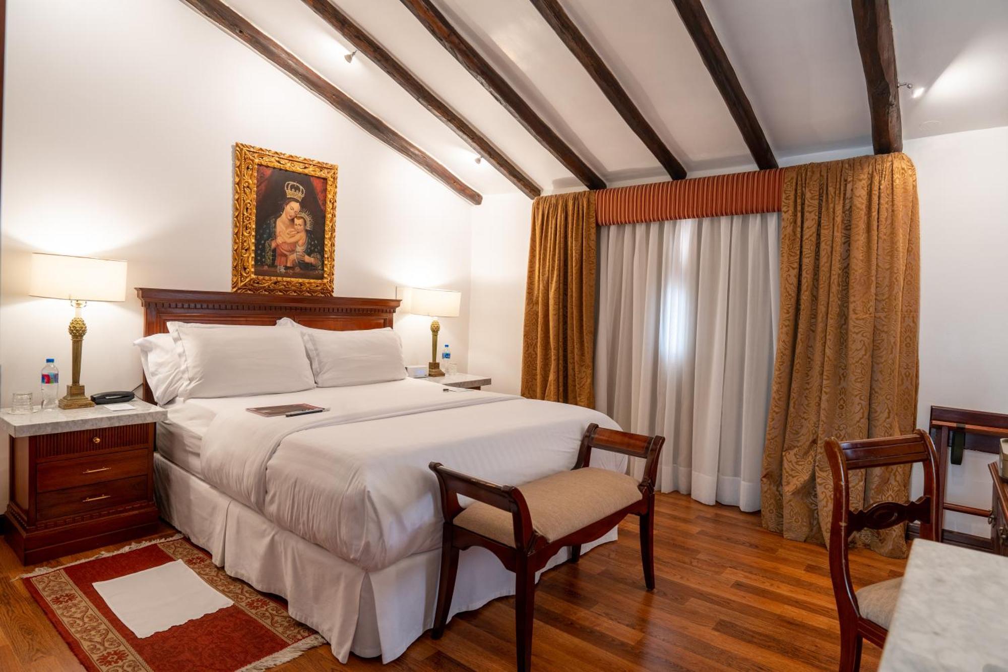 Hotel Boutique Santa Lucia クエンカ エクステリア 写真